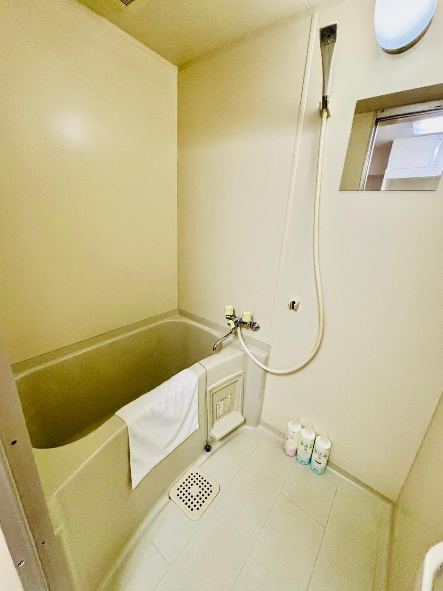 Guest House Flora Otemachi/フローラ大手町 Hiroshima Eksteriør billede